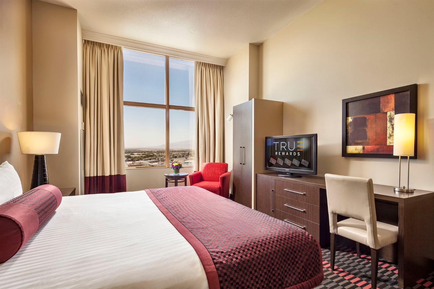 Select King Room shot 2